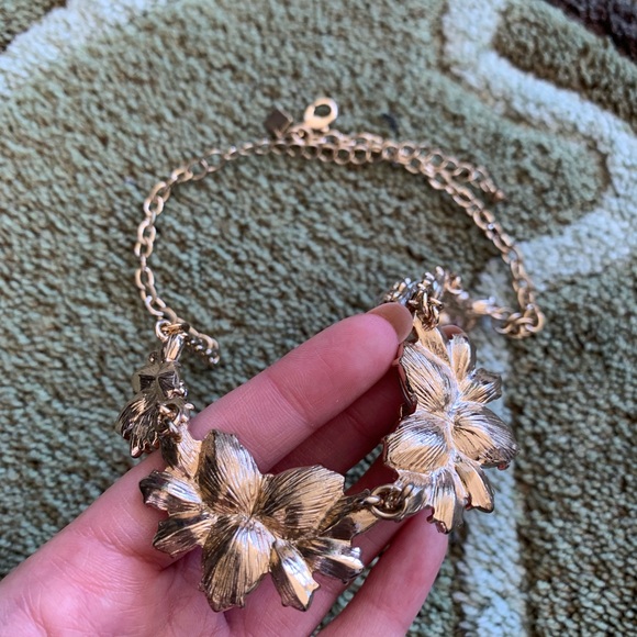 Banana Republic Gem Necklace💎 - Picture 7 of 8